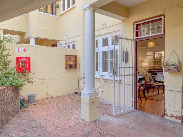 To Let 2 Bedroom Property for Rent in Gardens Western Cape